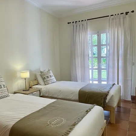 Espraguina - Private Pool - 16 Guests - * Λουλέ