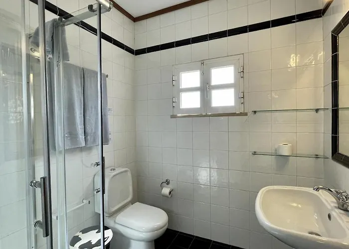 Espraguina By Check-in Portugal Villa Loulé